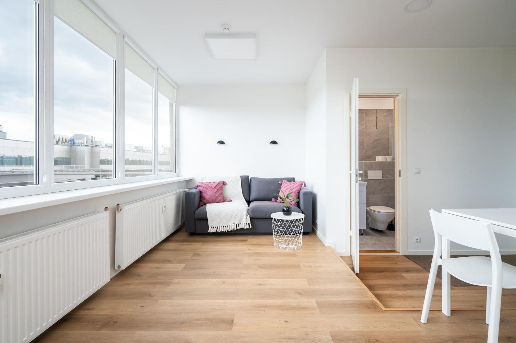 Hilltop Apartments - Studio Rooms In City Centre Tallin Exterior foto