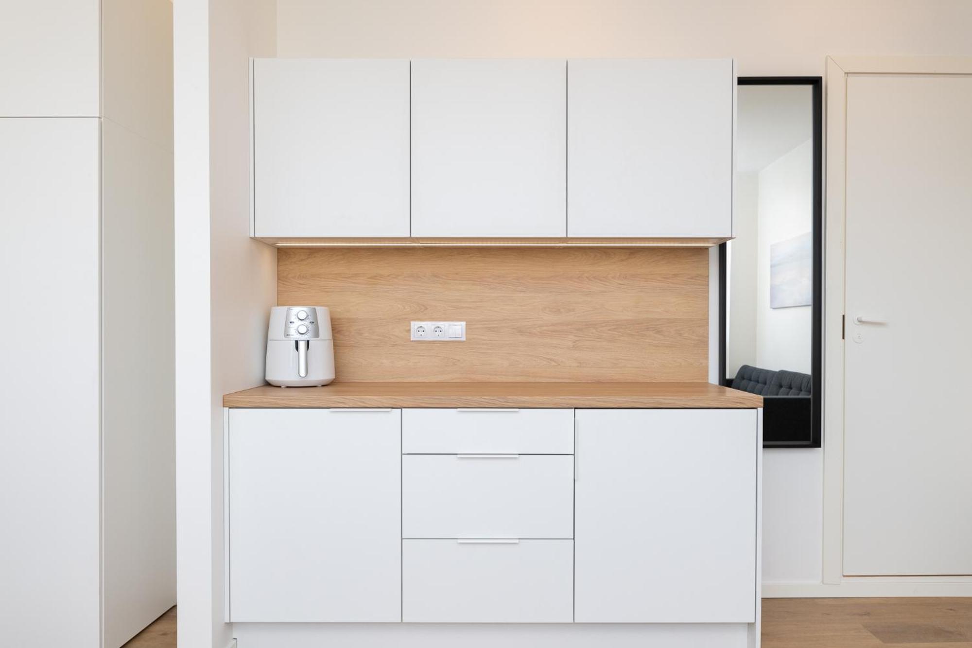 Hilltop Apartments - Studio Rooms In City Centre Tallin Exterior foto